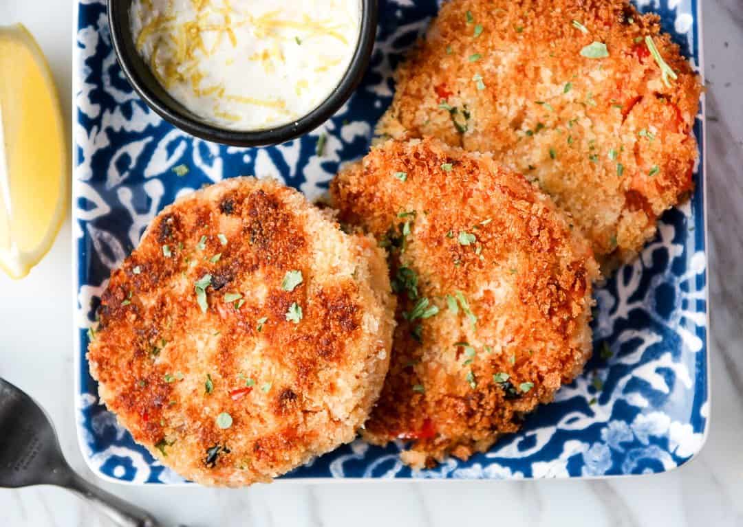 Salmon Cakes Crispy Salmon Patties The Food Blog